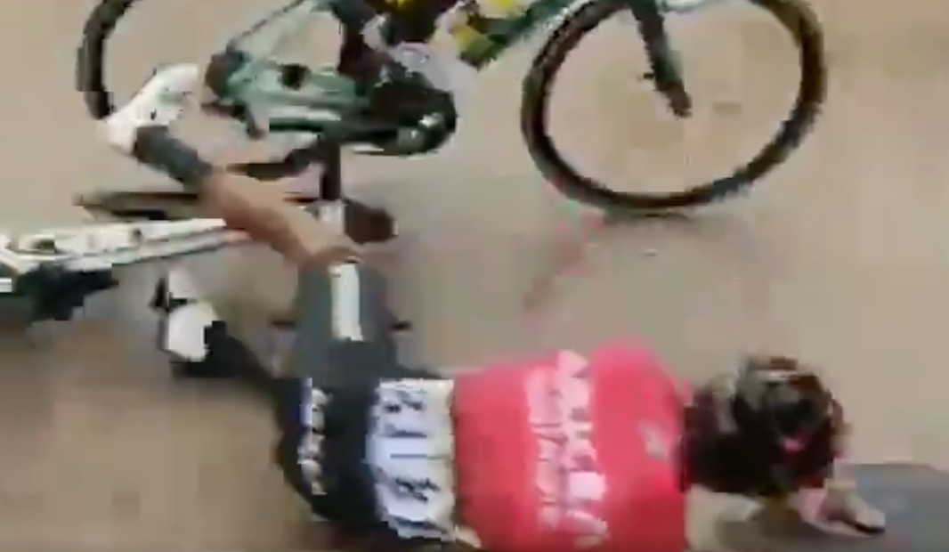 Así fue la caída de Nairo Quintana en la primera etapa del Tour de Francia