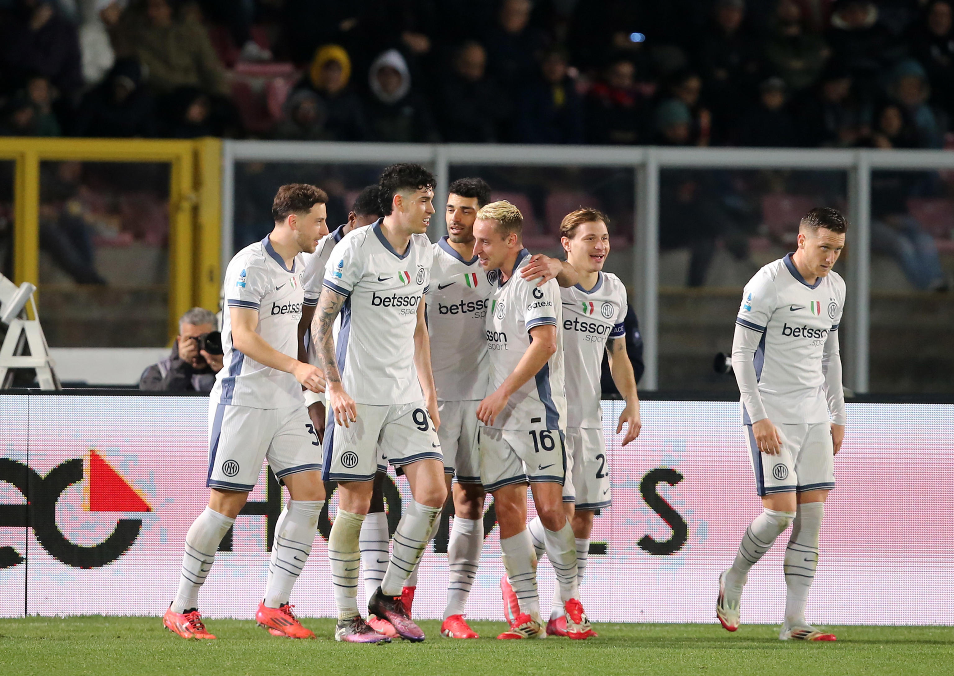 Inter de Milán no deja escapar a Nápoli en la Serie A de Italia: así va la tabla