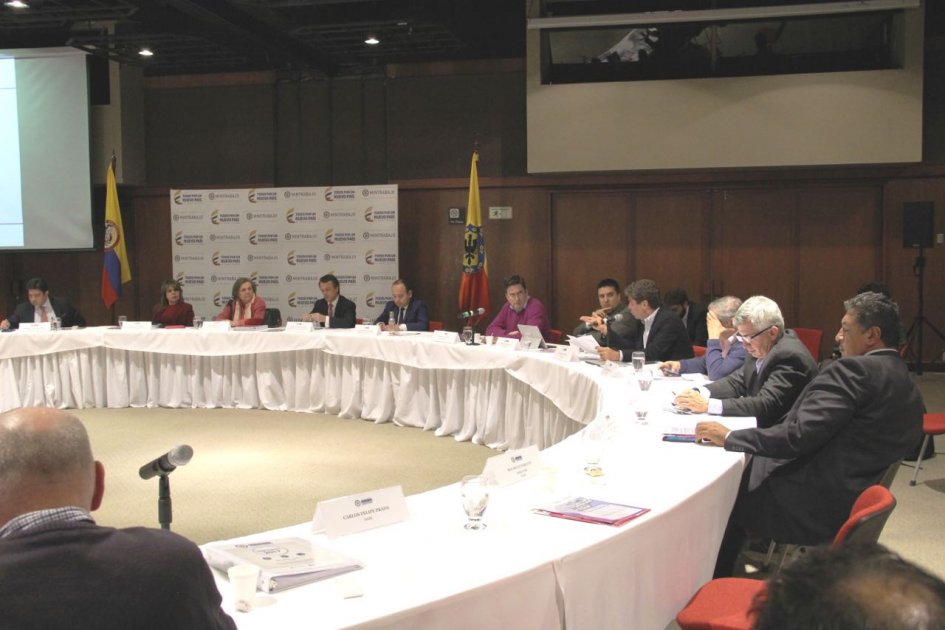Si la mesa de negociación no logra acuerdo, el Gobierno decreta el aumento. /Cortesía