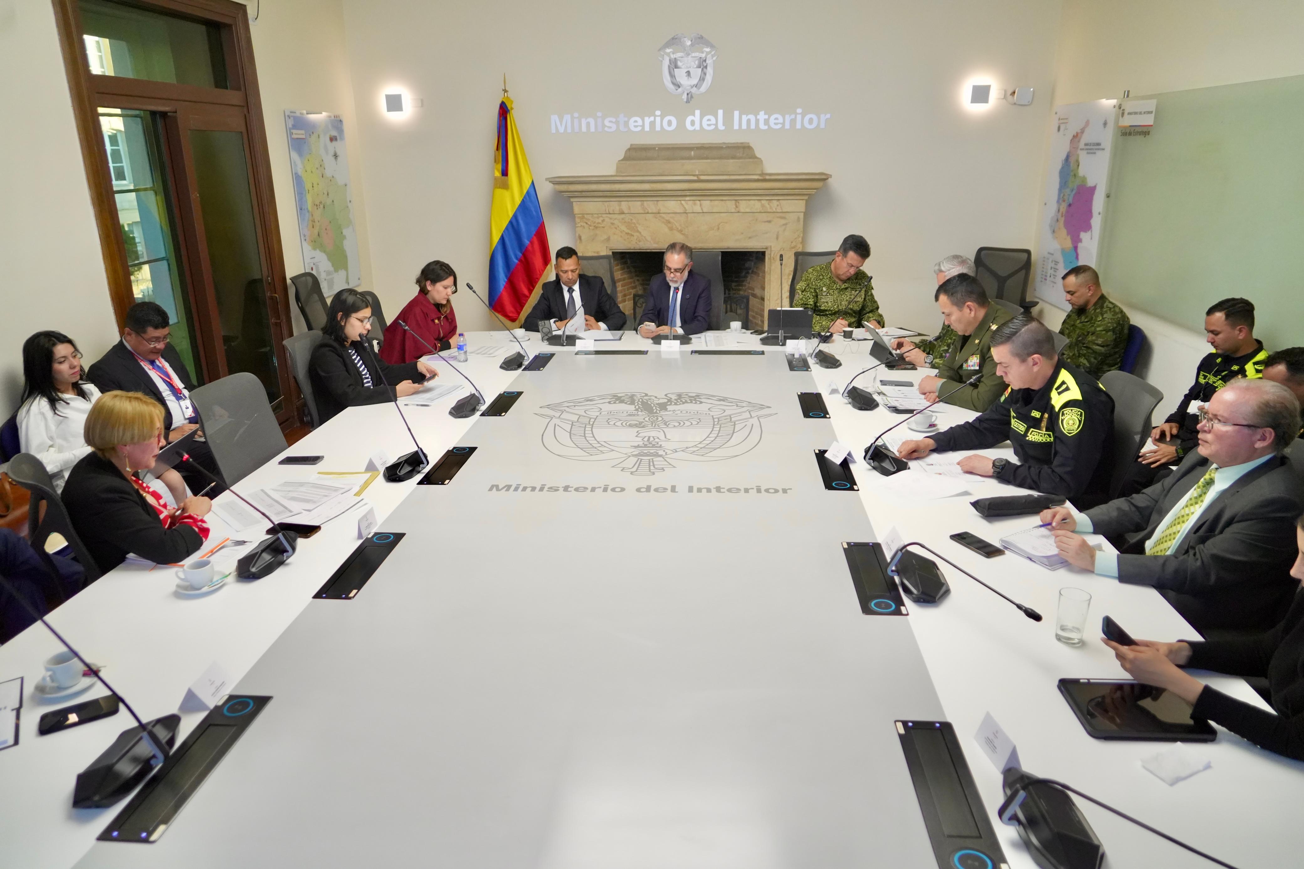 Gobierno Petro robustece medidas de seguridad para candidatos antes de las elecciones