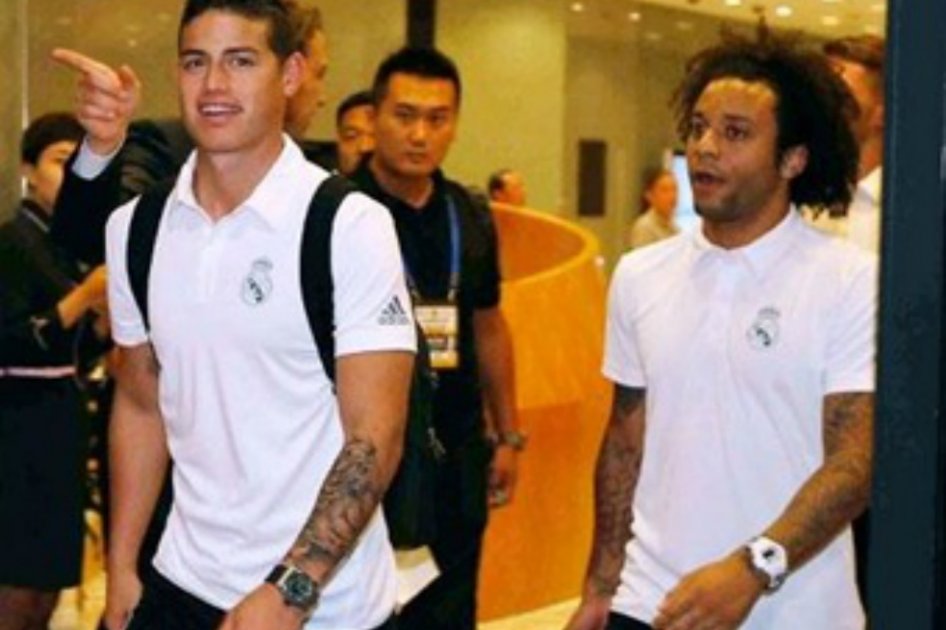 James está en Shanghái para enfrentar al Milan