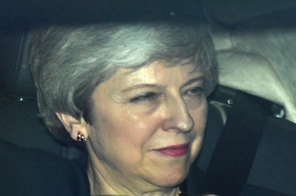 May aseguró que dimitirá de su cargo si diputados apoyan el Brexit