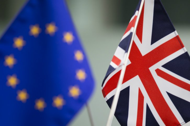 Economía británica resistió el año del Brexit: creció 2% en 2016