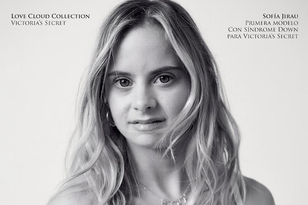 "¡Soy la primera modelo con síndrome Down de Victoria's Secret!", anunció Sofía Jirau con esta foto en su perfil de Instagram