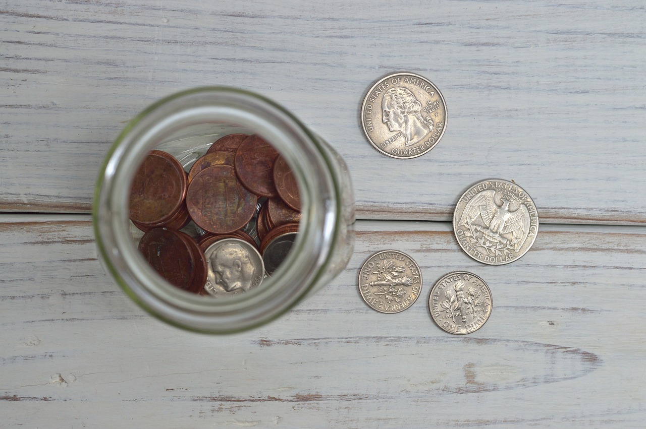 Aunque no es obligatorio, algunos países incluyen el servicio de propina en las facturas.