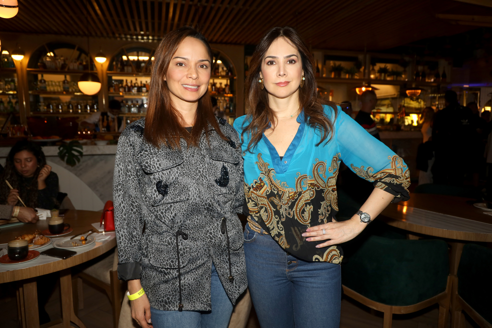 Angie Peña y Mafe Navia