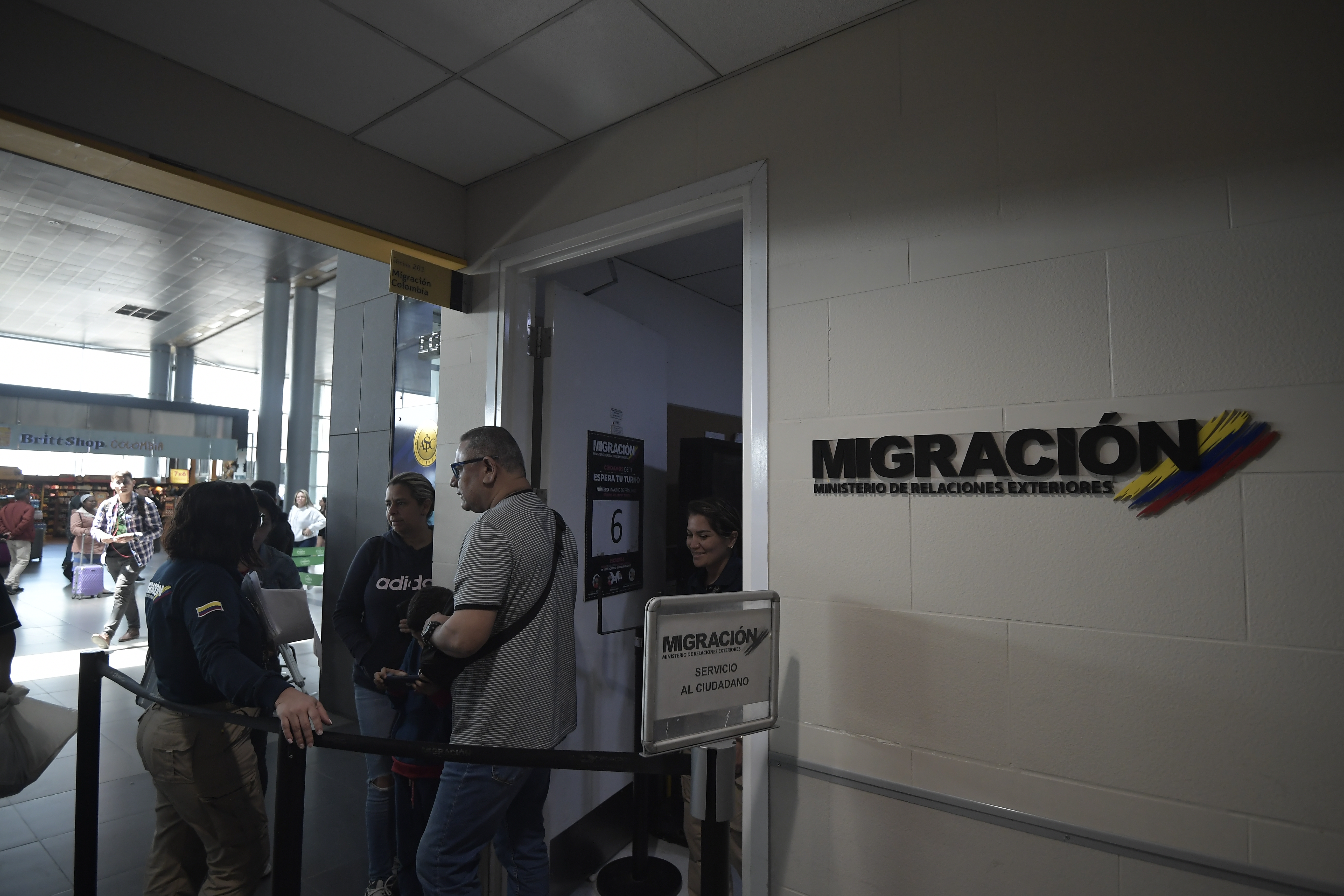 Colombia no dejó entrar a más de 2.000 extranjeros en 2025: 616 eran venezolanos