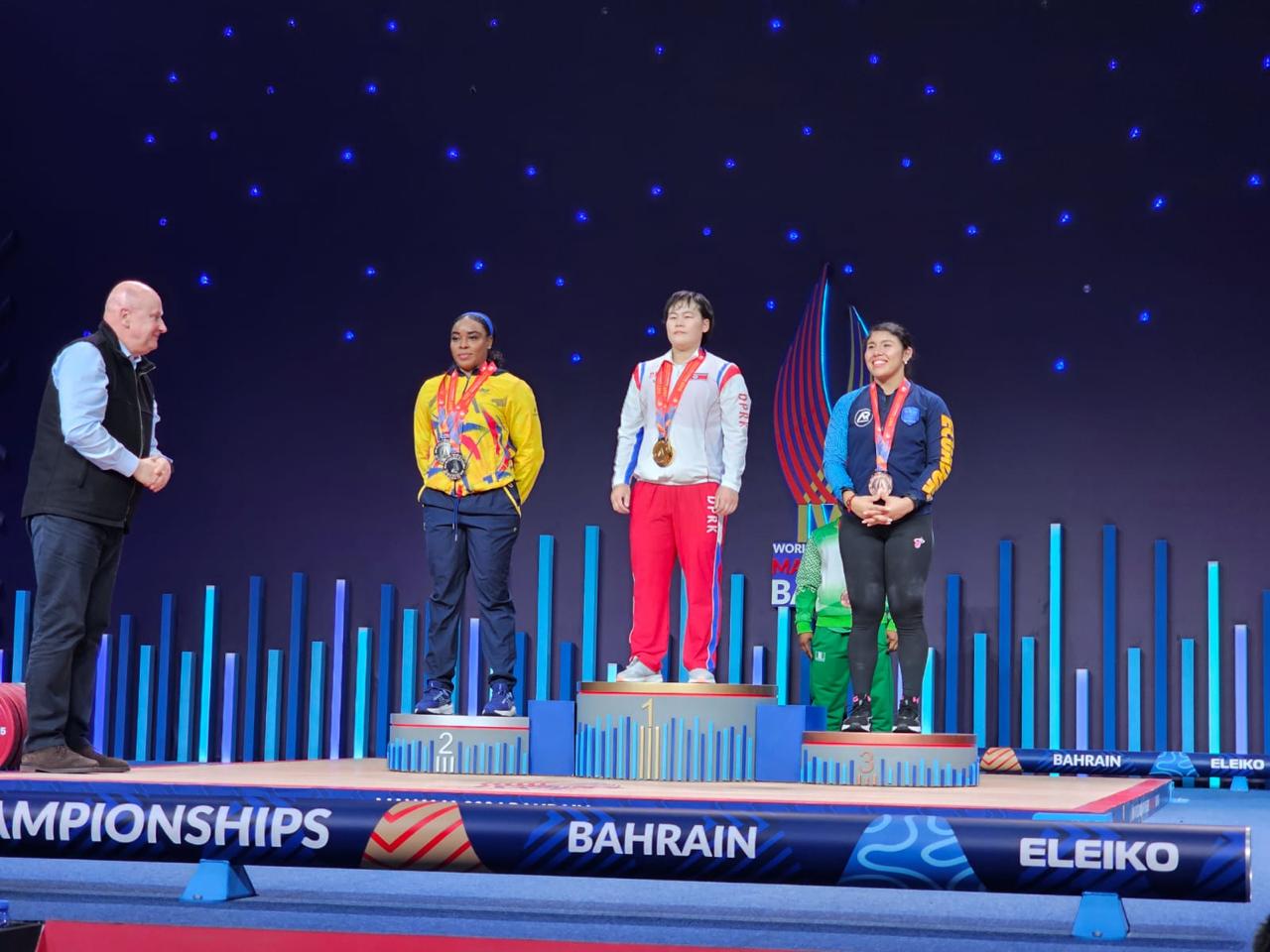 Miyareth Mendoza, triple medallista en el Campeonato Mundial de Halterofilia