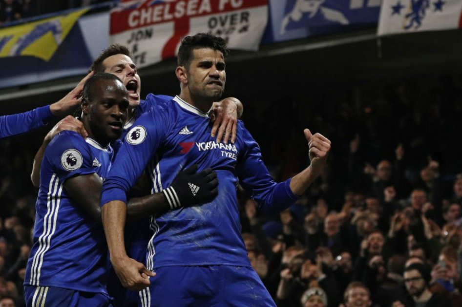 Diego Costa regresa y contribuye con un gol en victoria de Chelsea, que sigue líder
