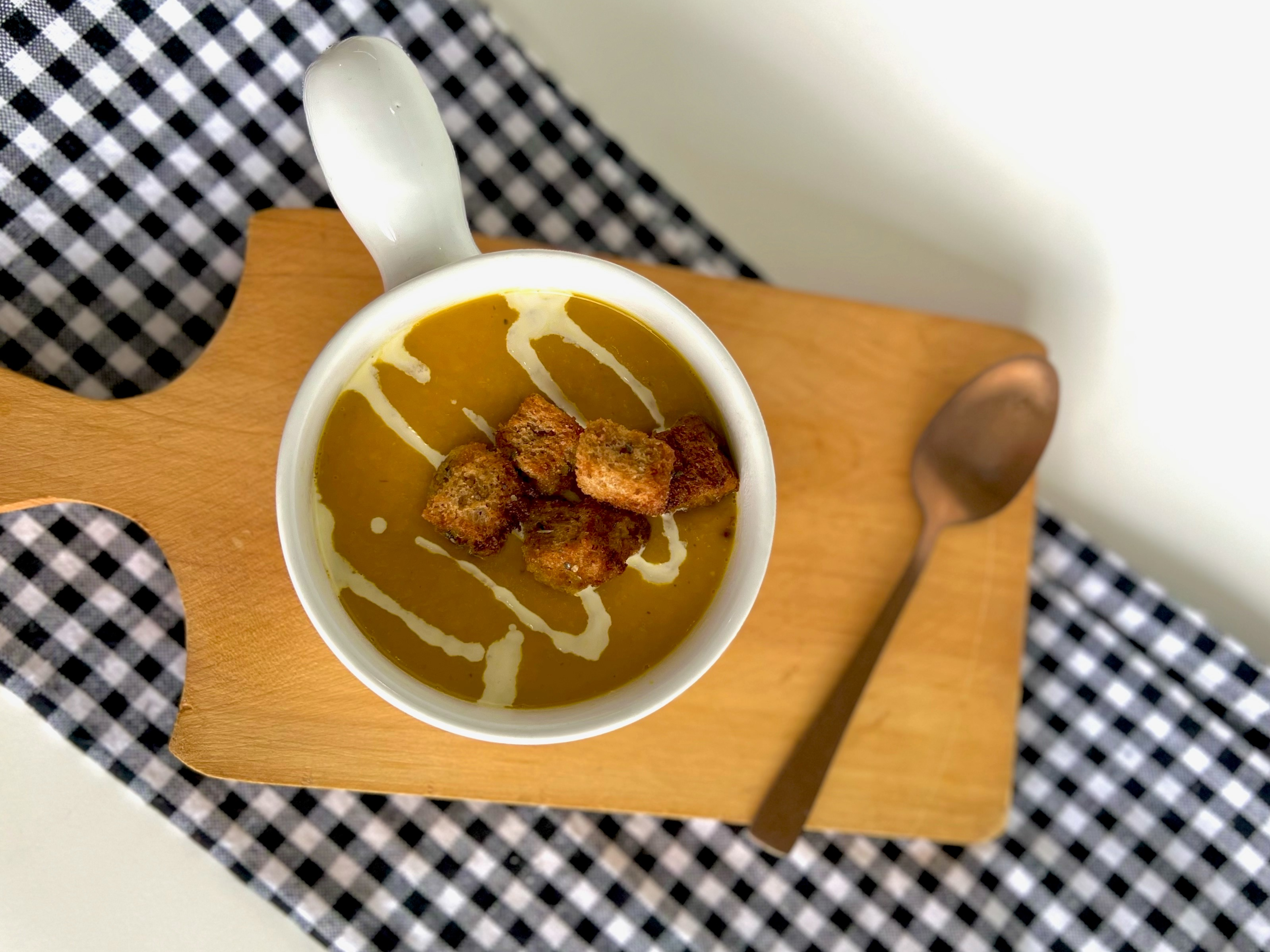 Crema de auyama con zanahoria rostizada