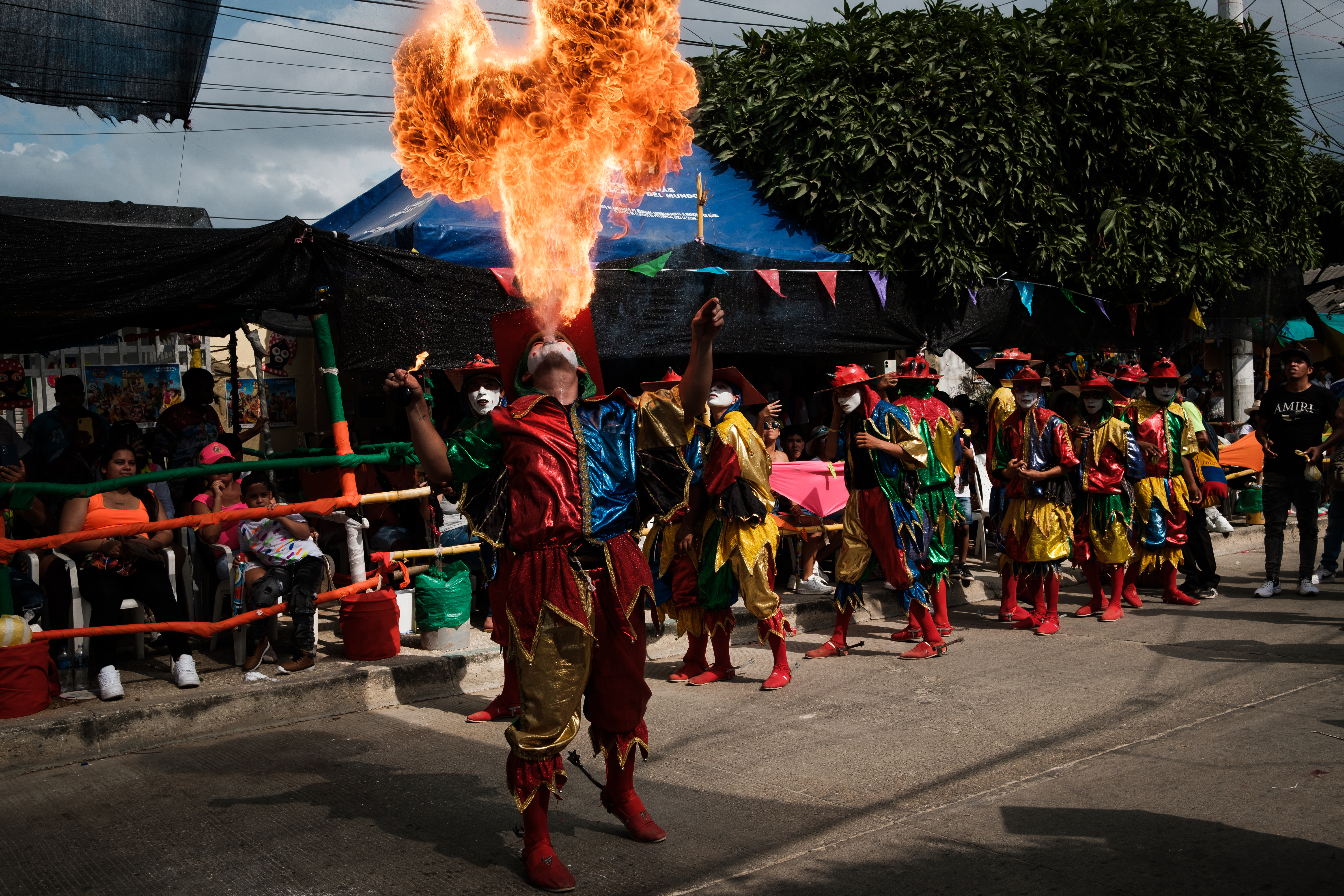Los candelazos de los Diablos Arlequines del Carnaval.