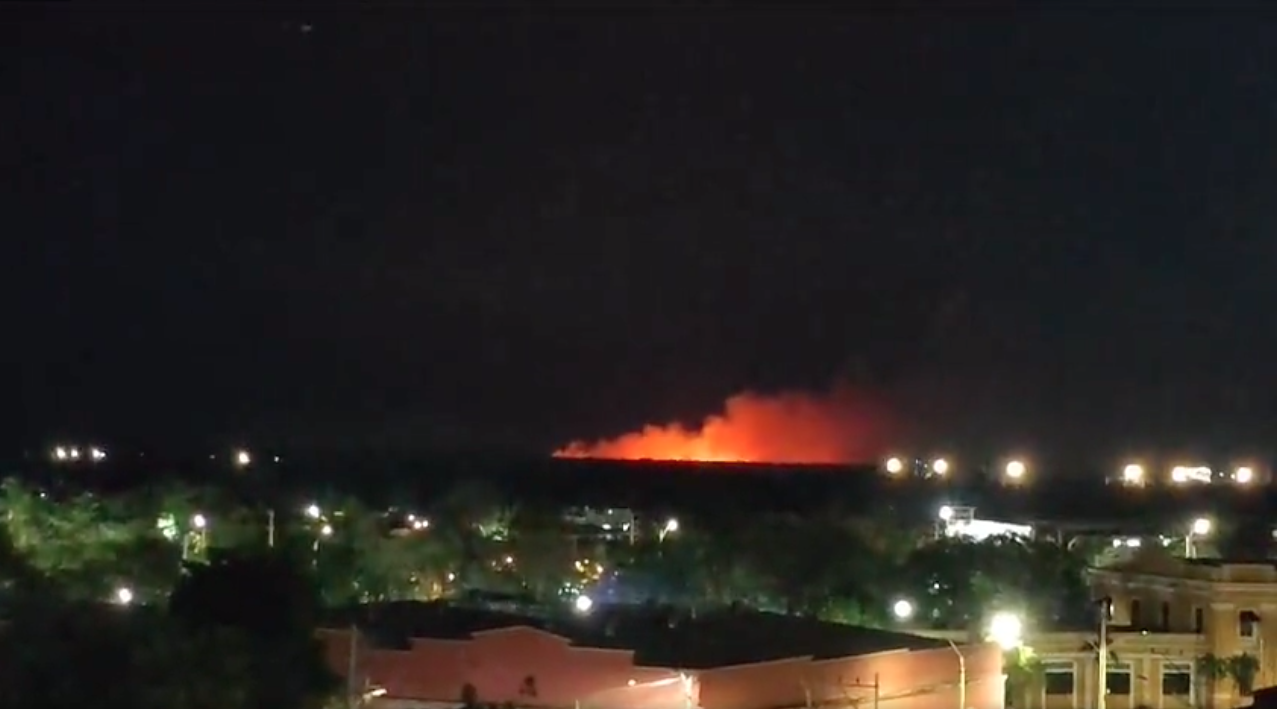 Incendio forestal en Isla Salamanca vuelve a afectar el norte de Barranquilla
