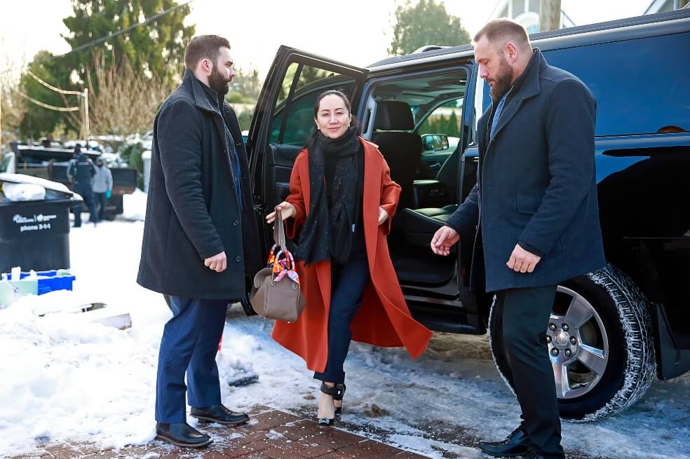 Directora ejecutiva de Huawei se presenta a la corte en Canadá para evitar extradición
