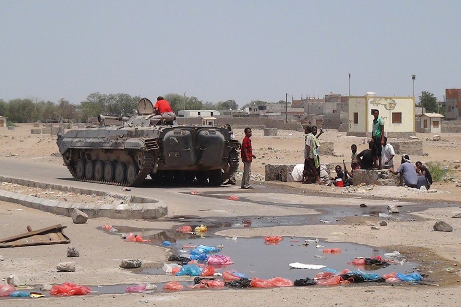 Casi 900 civiles muertos y catástrofe sanitaria: cruenta situación en Yemen