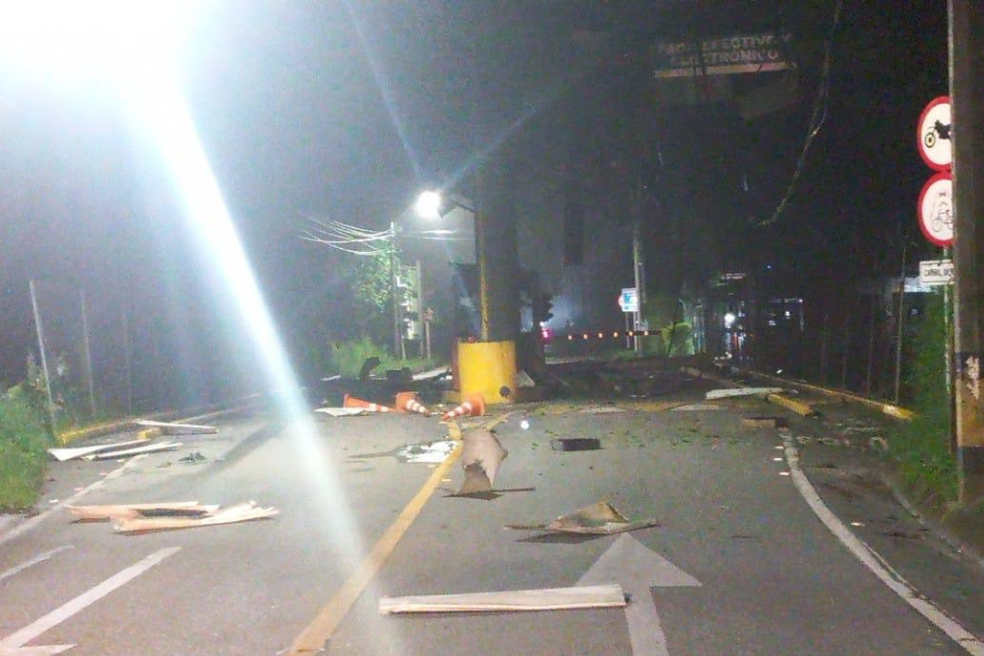 Autoridades investigan atentado contra peaje en Antioquia atribuido al Eln