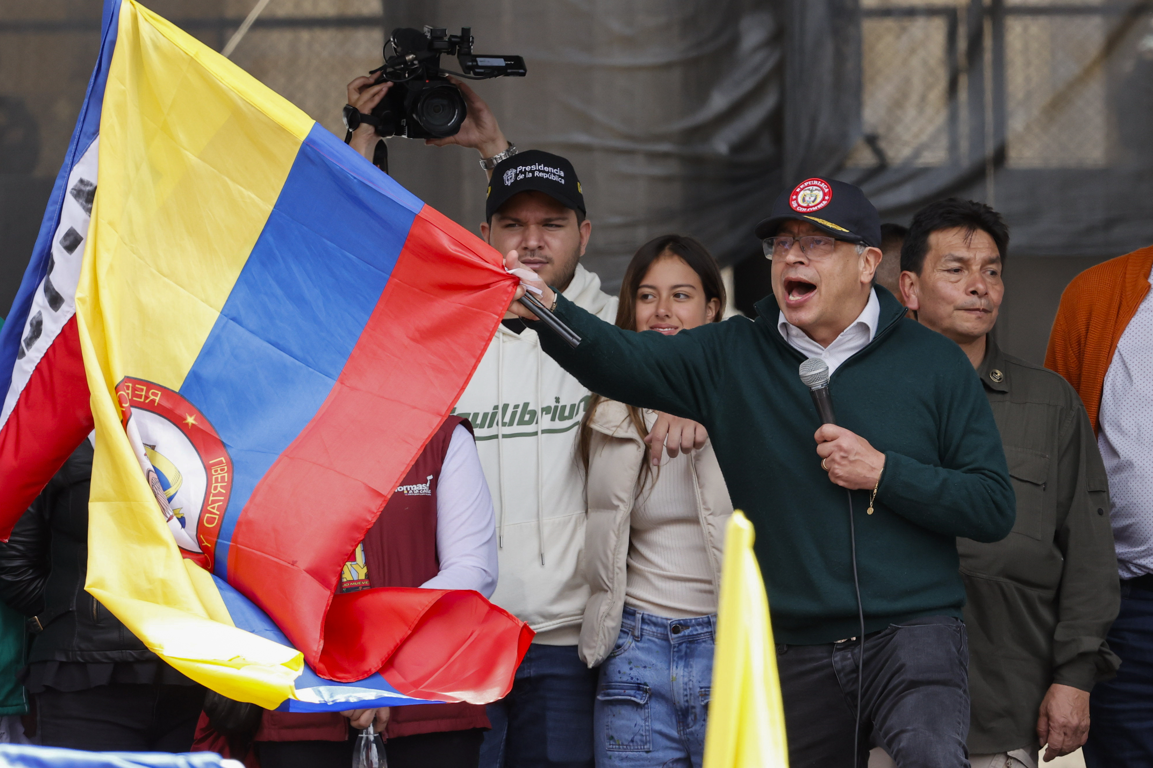 ¿Golpe blando contra Petro?  