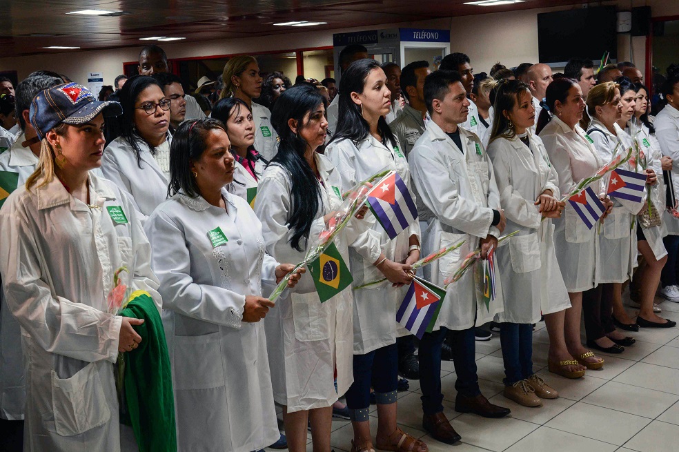 Fin de la misión cubana en Brasil: «Se va el único médico que tenemos»