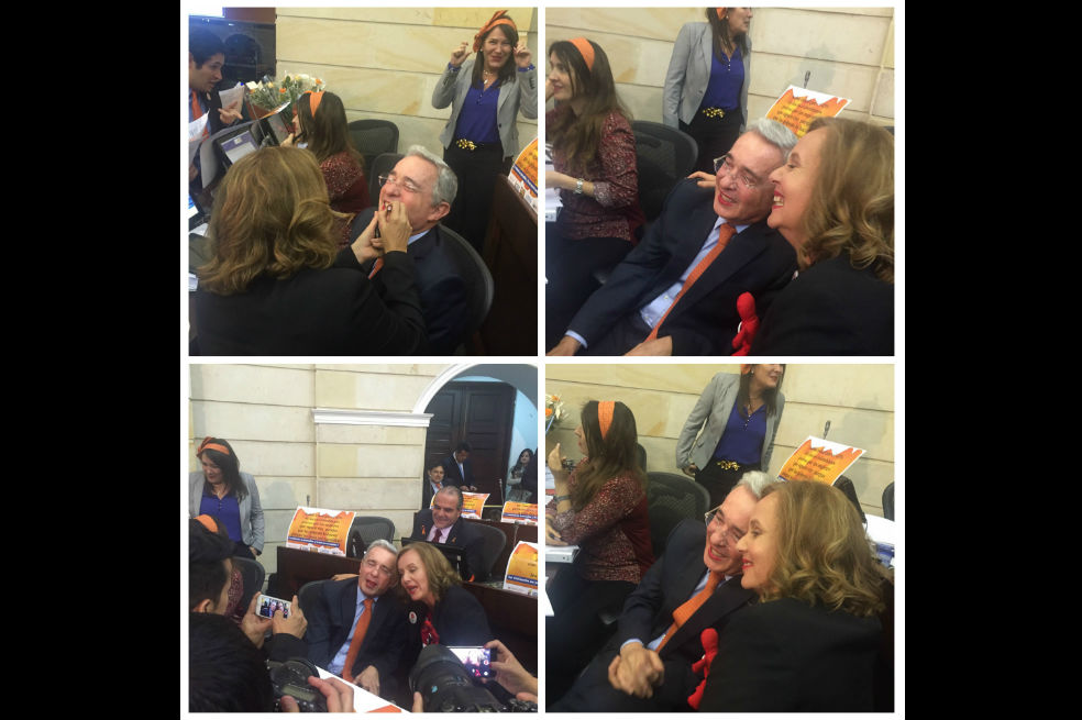 Uribe, con labial en el Congreso