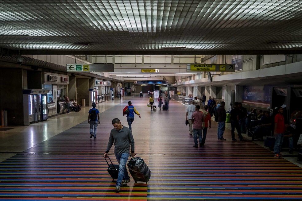 Estados Unidos suspende todos los vuelos desde y hacia Venezuela