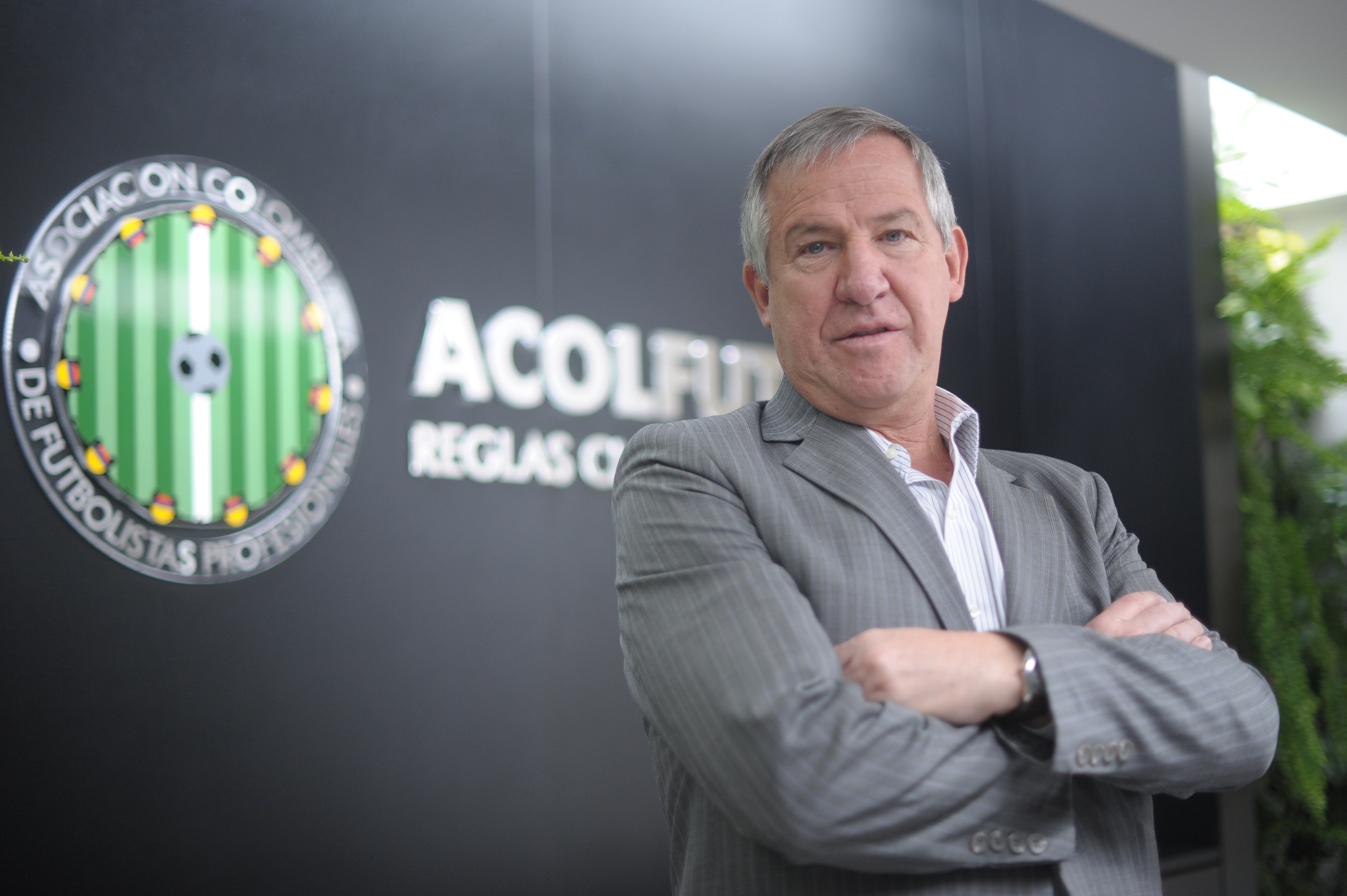 Exfutbolista, abogado y directivo de la Asociación Colombiana de Futbolistas Profesionales (Acolfutpro).