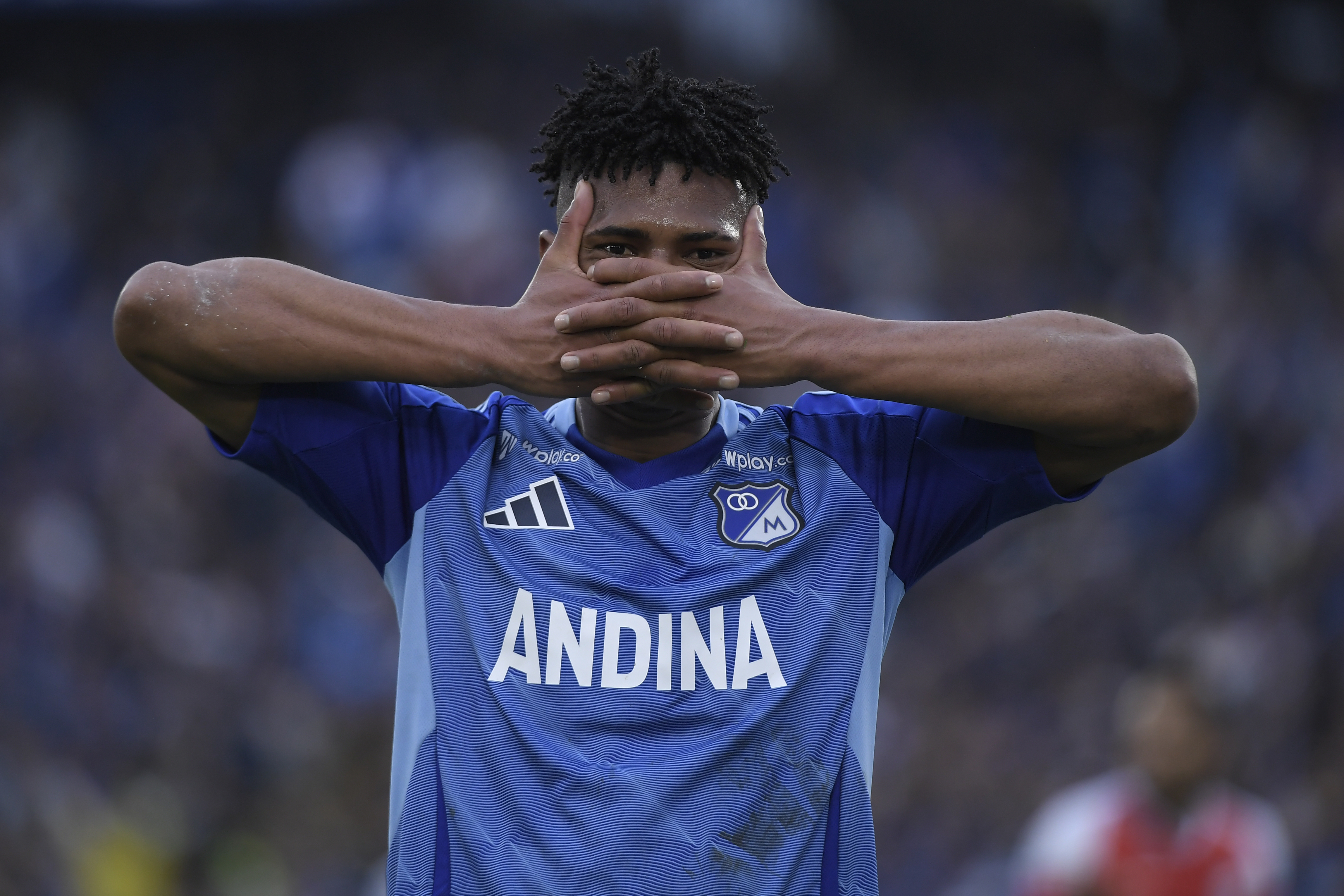 Futbolista colombiano, delantero de Millonarios, en el partido ante Alianza por la fecha once de la Liga Betplay 2025-I.
