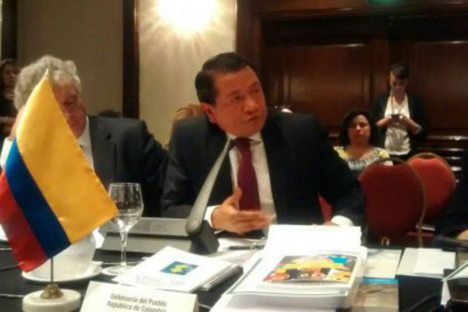 Defensor Jorge Armando Otálora asume la presidencia de la FIO