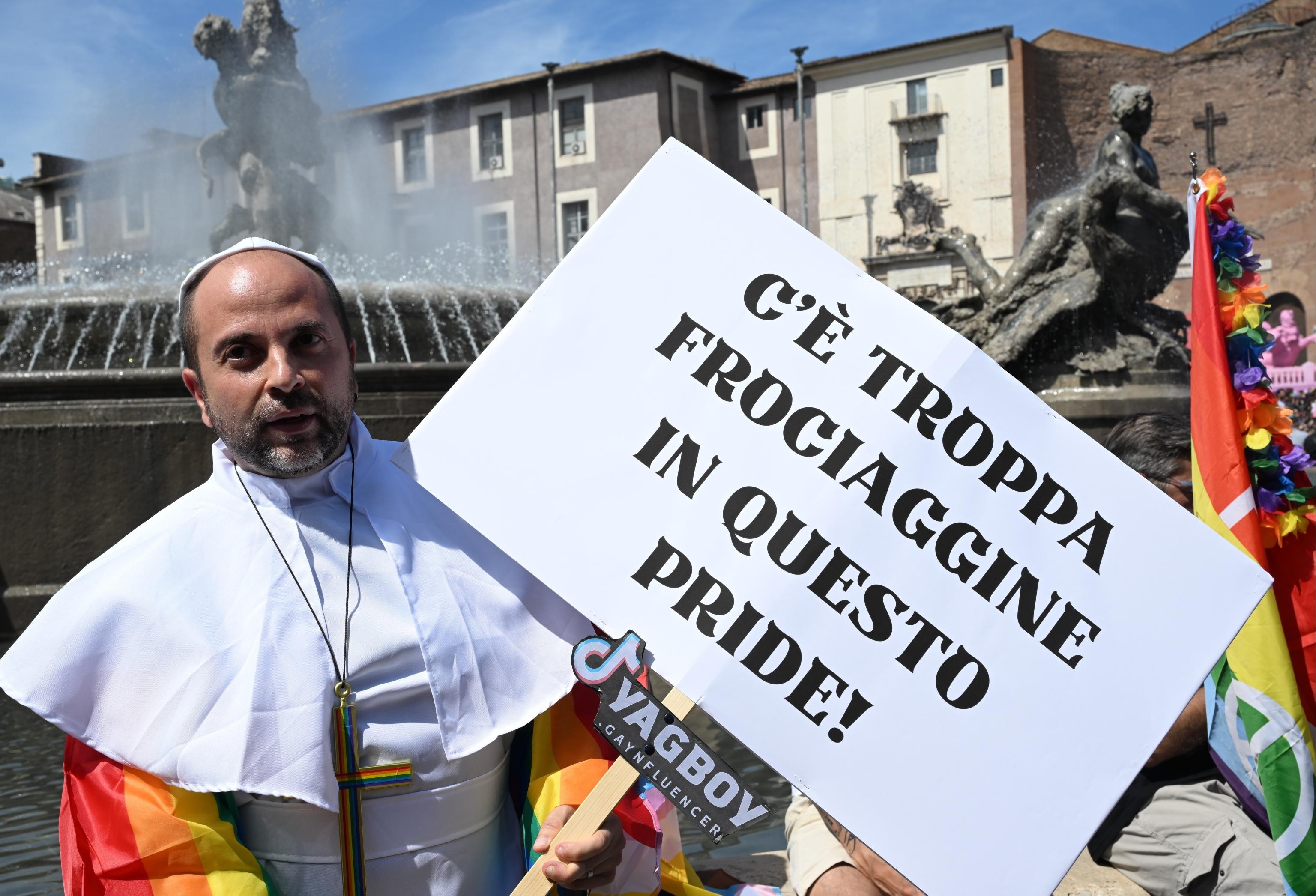 Las consecuencias para católicos LGBTQ+ del término ofensivo que utilizó el papa