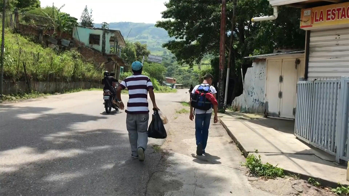 ¿Se avecina otra salida masiva de venezolanos hacia Colombia?