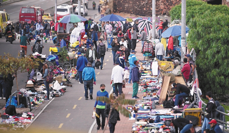 “Bogotá 24 horas permitirá hacer compras navideñas de manera segura y responsable”: Fenalco
