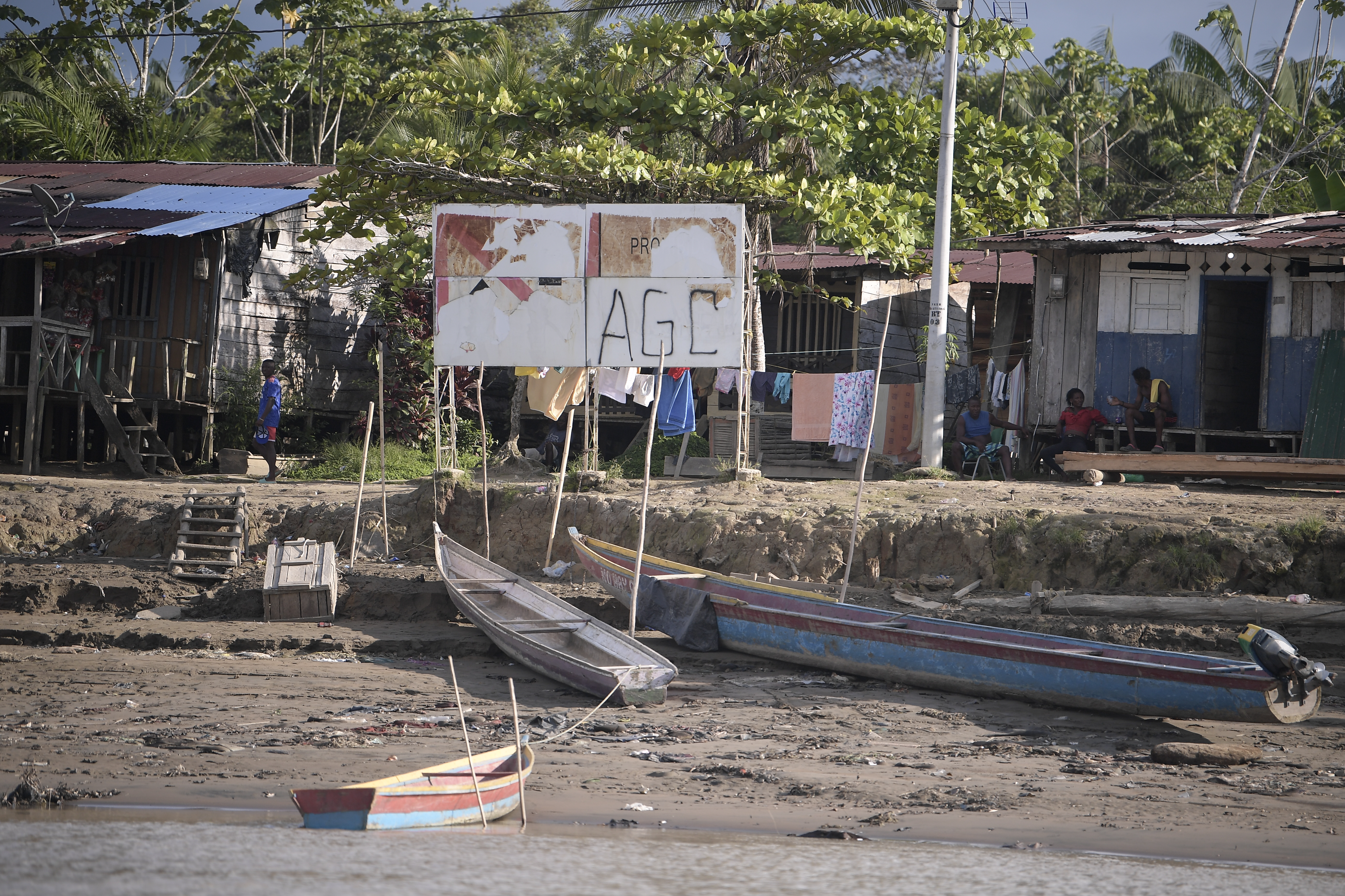 Fiscalía emite 265 órdenes de captura contra miembros del Clan del Golfo