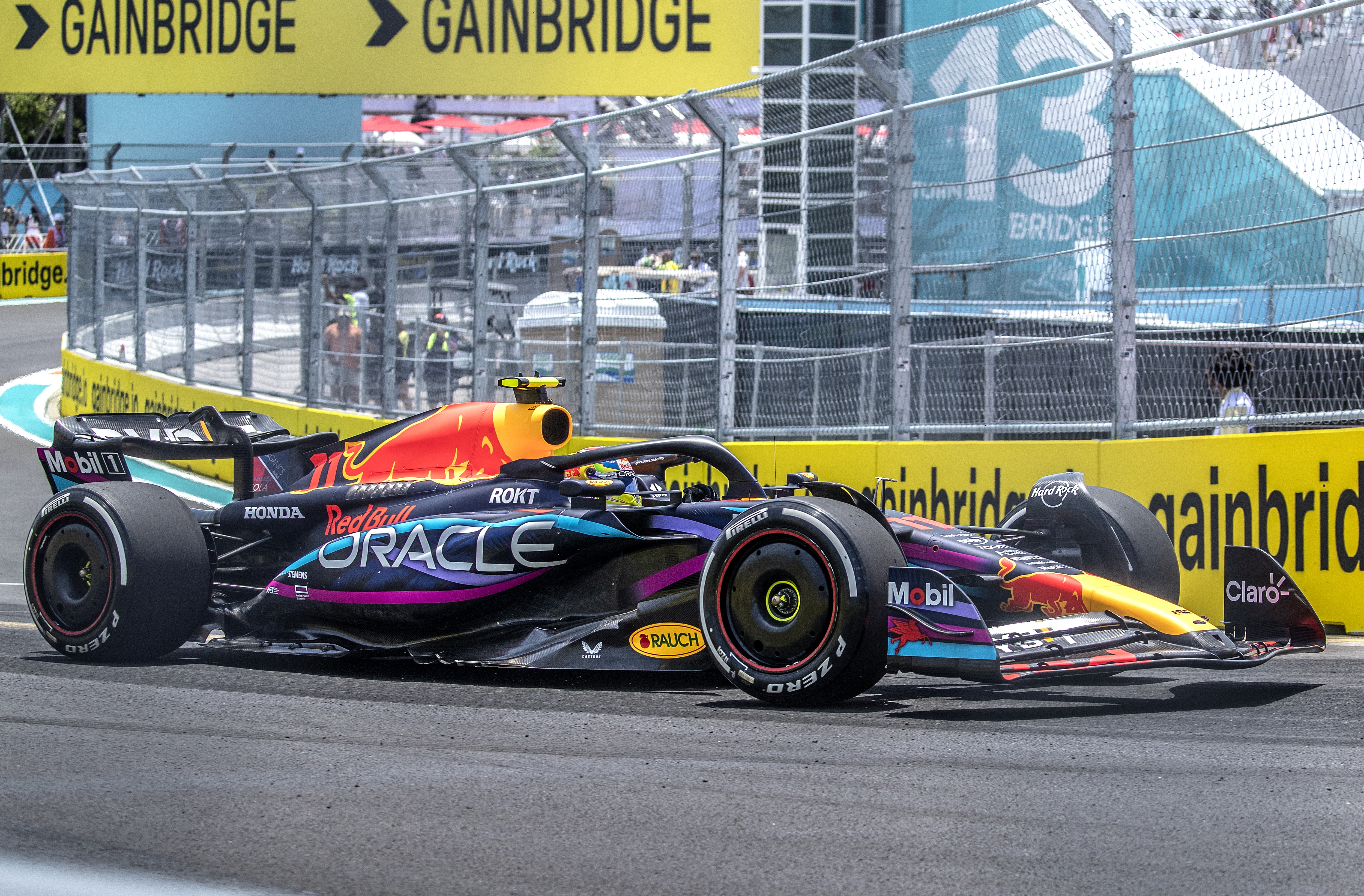 El mexicano ‘Checo’ Pérez apunta al liderato de la Fórmula 1 en el GP de Miami