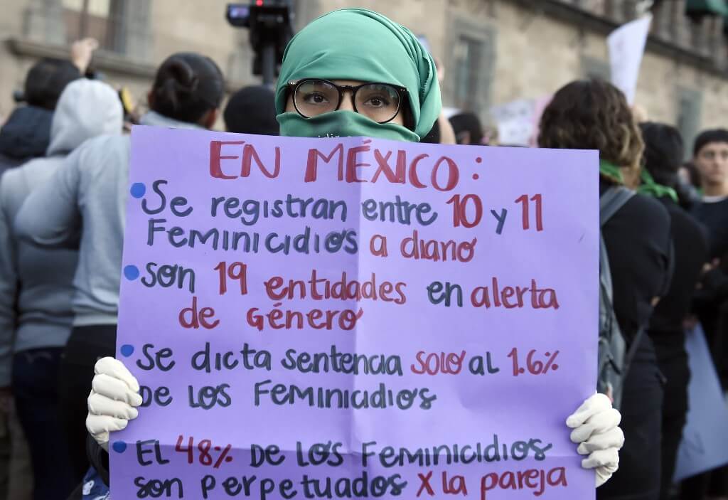 Autoridades mexicanas apoyan paro de mujeres contra violencia de género