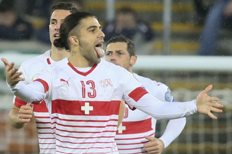 Suiza ganó en Irlanda del Norte y ratificó su favoritismo para estar en el Mundial
