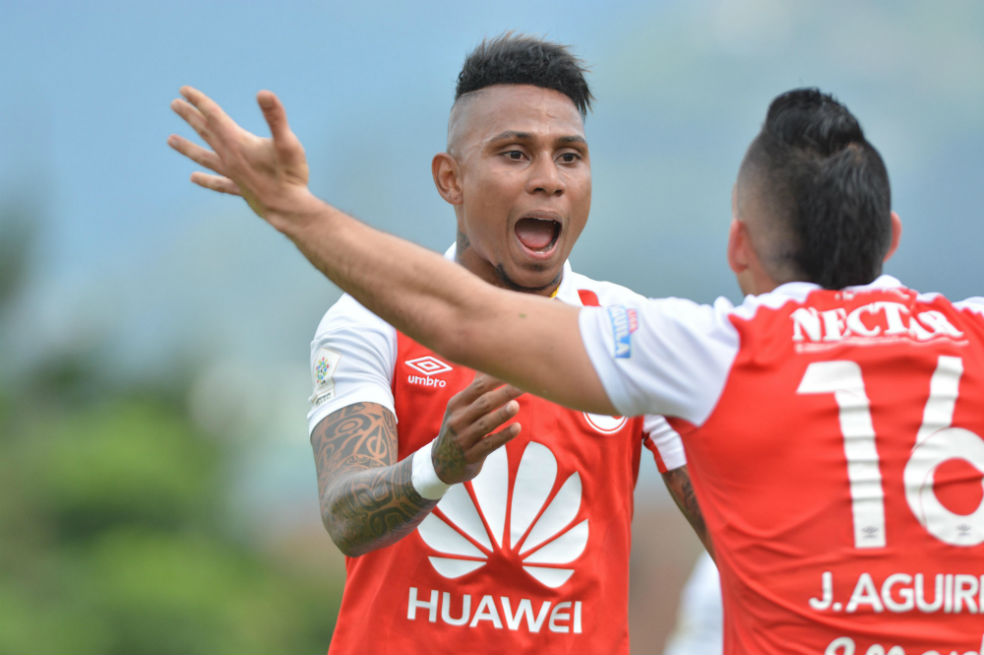 Con doblete de Arley Rodríguez, Santa Fe ganó y se mantiene con vida en la liga