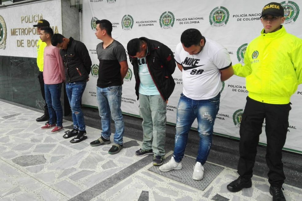 Sujetos se hacían pasar por empleados o clientes para robar establecimientos en Bogotá