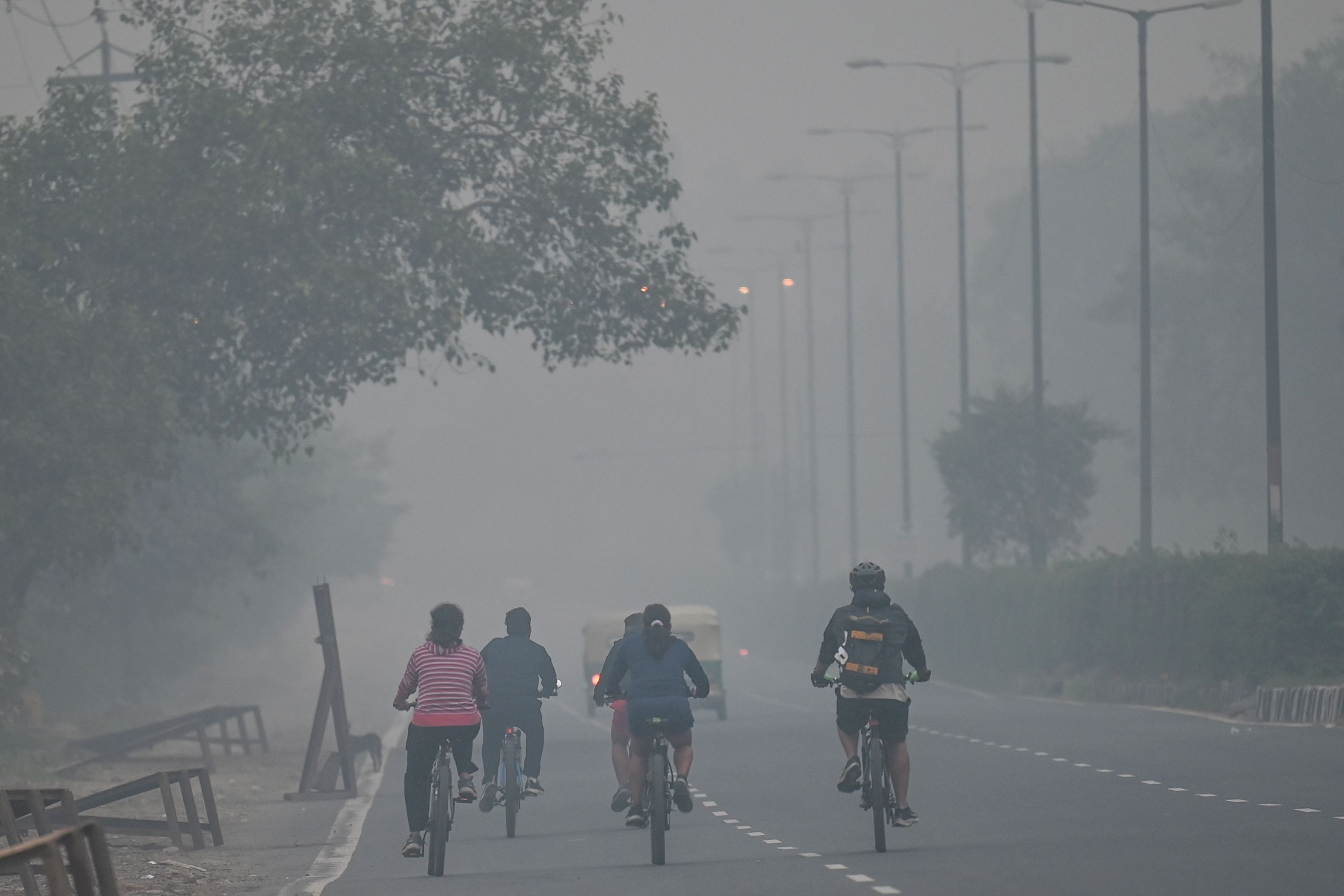 Nube de contaminación prende las alarma en la capital de India: cerrarán colegios