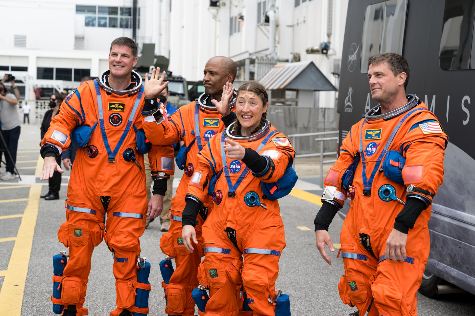 Las familias de los astronautas no van a la Luna, pero también se prepararon para la misión
