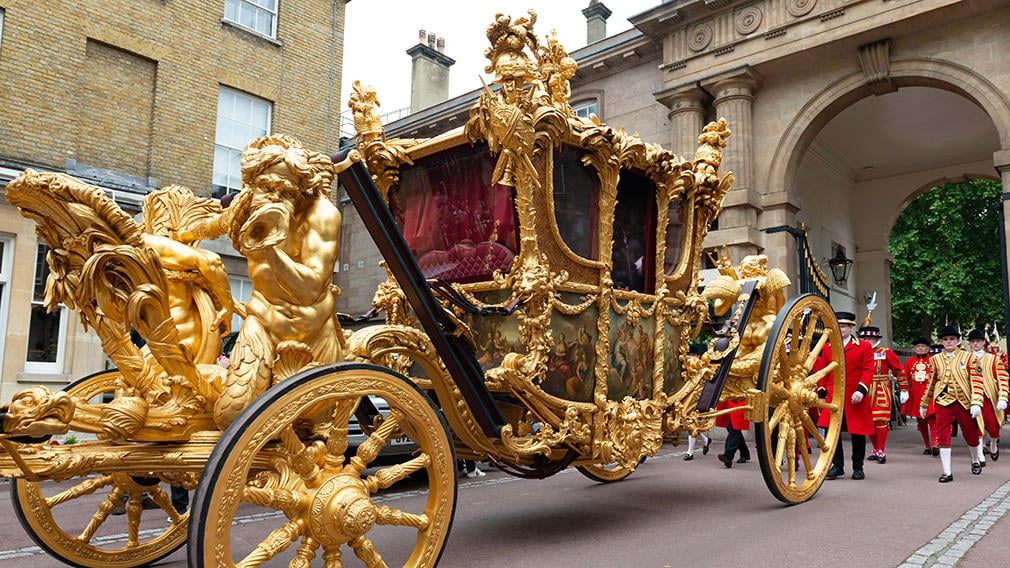 Coronación de Carlos III: fecha, hora, etapas, invitados, dónde verla y más