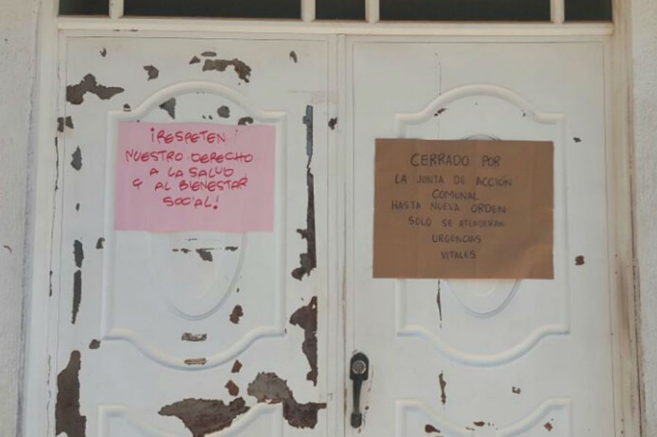 Con mensajes como estos permanece la entrada del puesto de salud. /Cortesía 