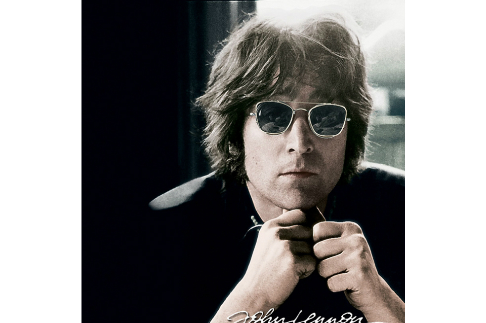 Subastarán disco que John Lennon le firmó a su asesino