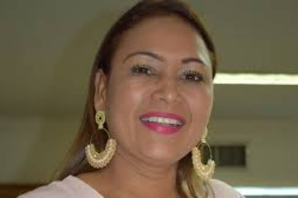 Suspenden a alcaldesa de Sucre (Sucre) por asistir a una fiesta en cuarentena