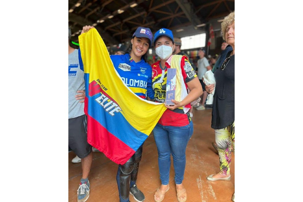 Sara García, oro en el Campeonato Mundial de BMX Racing, en Francia