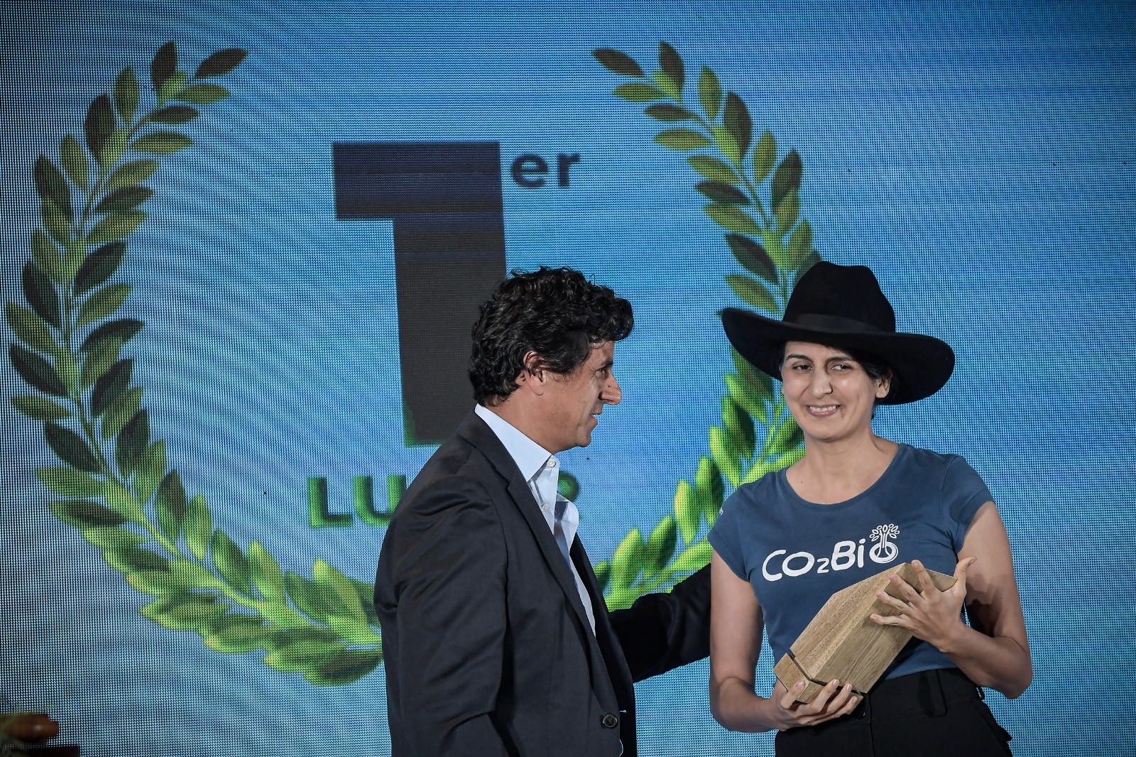 La Fundación Cataruben, con la Iniciativa de Mitigación de Cambio Climático: CO2Bio ganó en la categoría ONG.