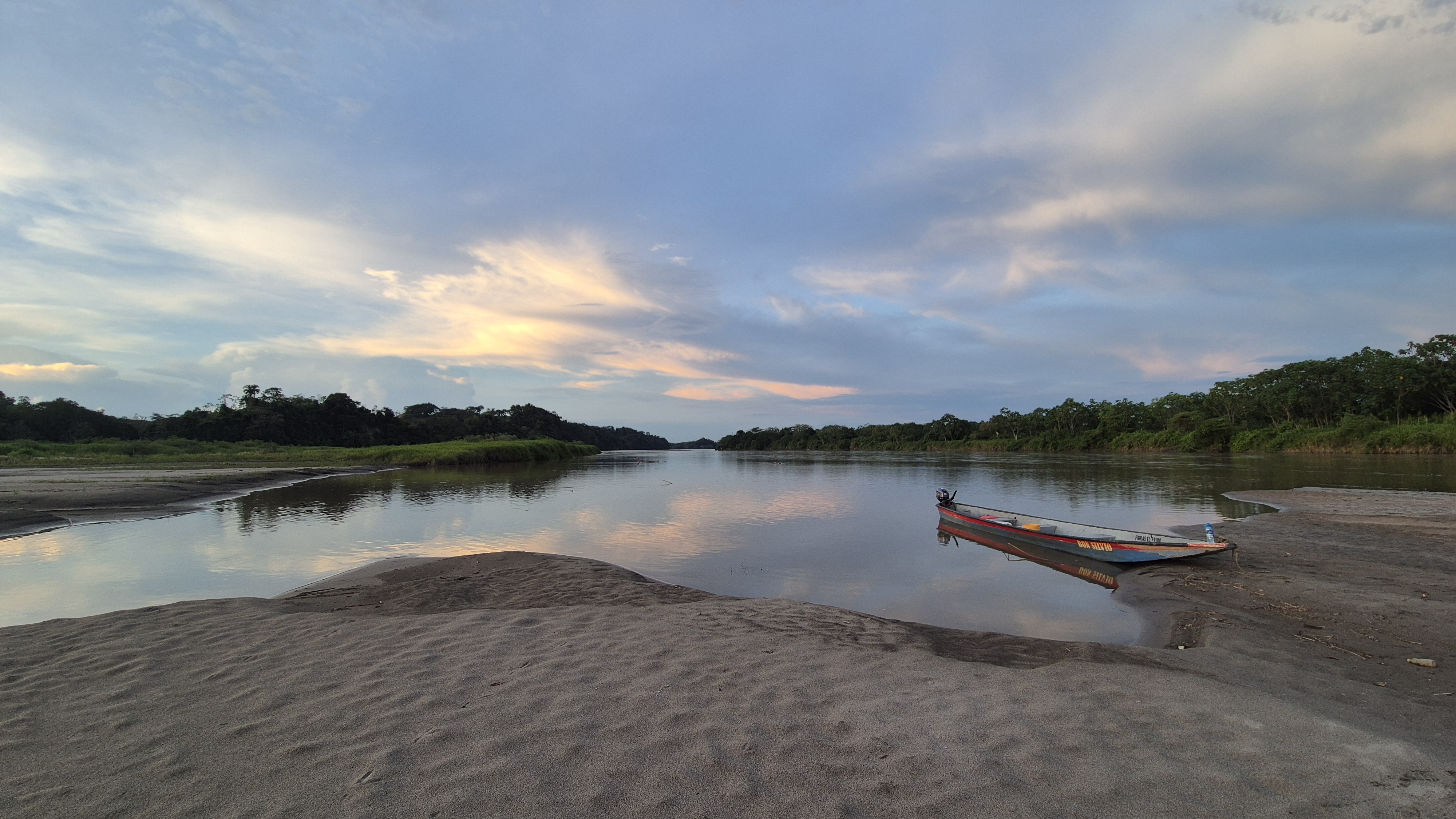Zona cerca a la Isla del Silencio, por donde suelen pasar los hipopótamos.