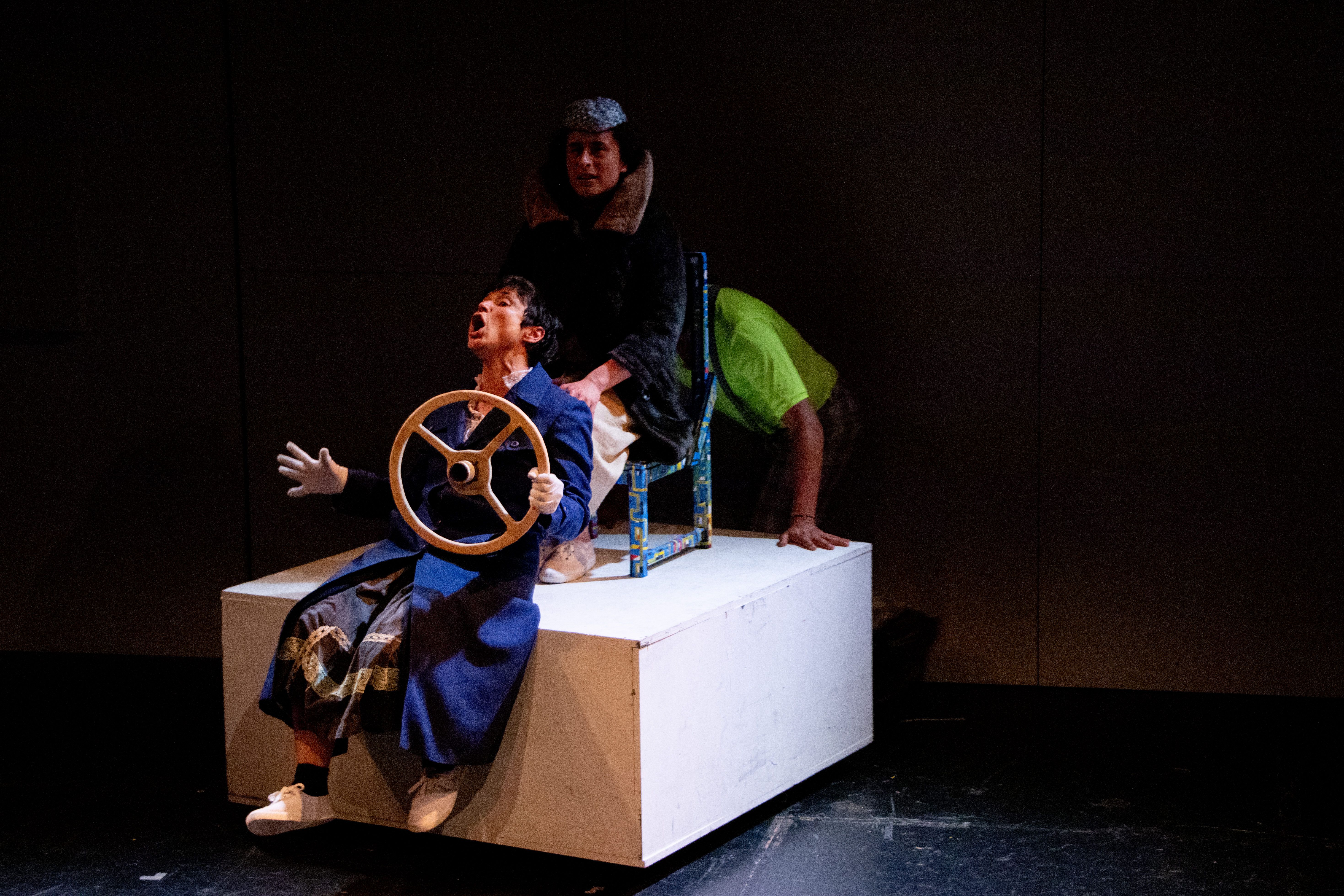 “EresMyEma”: los colores de la artista colombiana Emma Reyes en escena