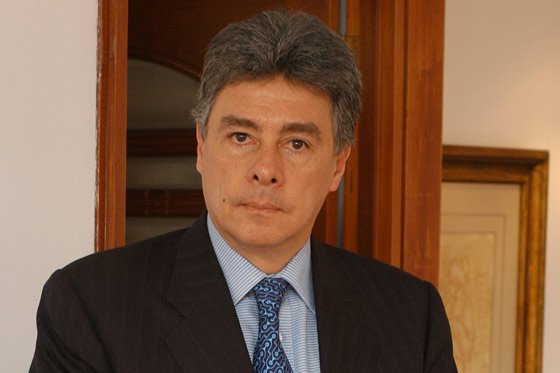 Corte Suprema confirma condena contra Carlos Albornoz, exdirector de la DNE, por desfalco