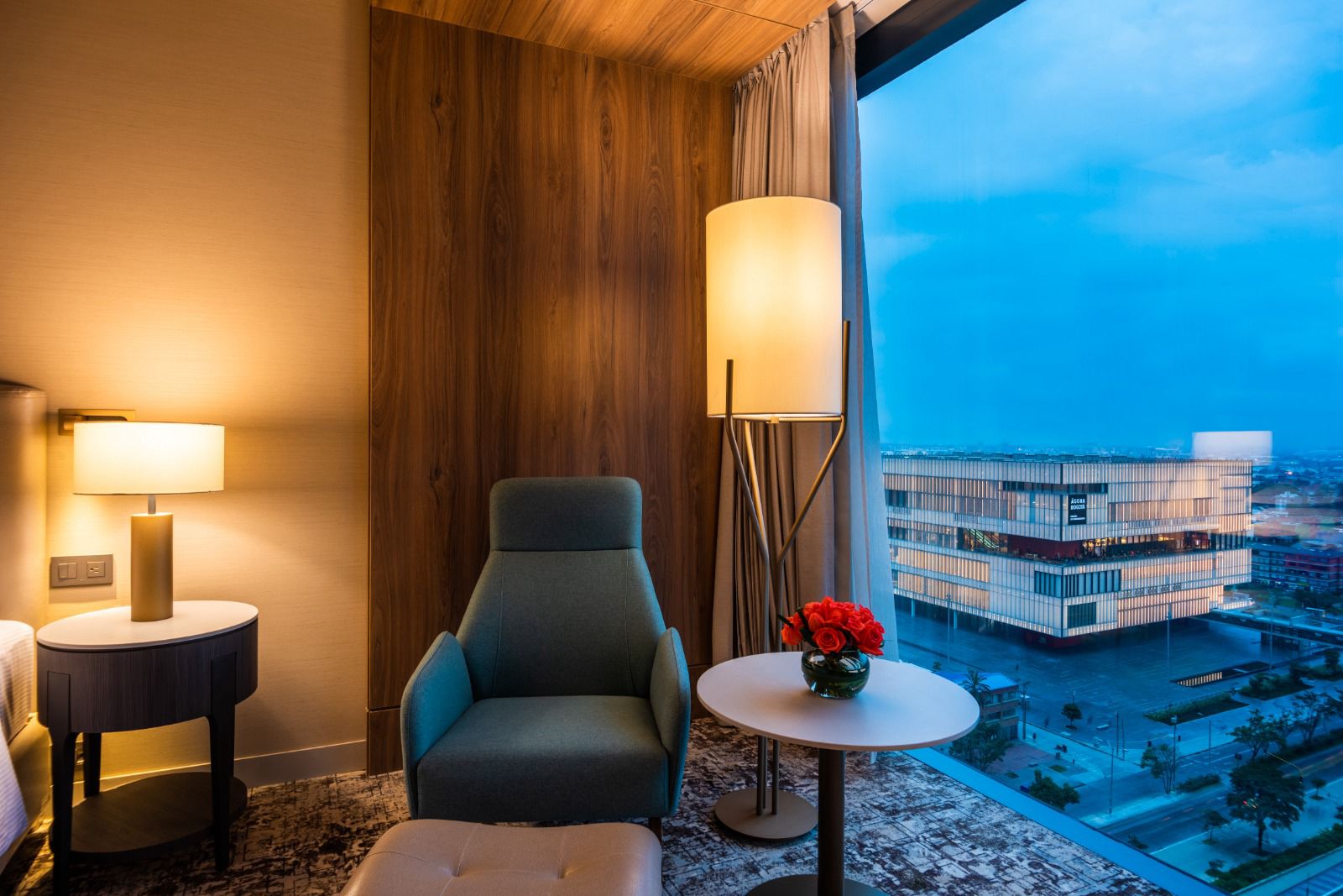 Hilton Bogotá Corferias ha hospedado a más de 530.000 visitantes de distintos países, promoviendo el turismo internacional.