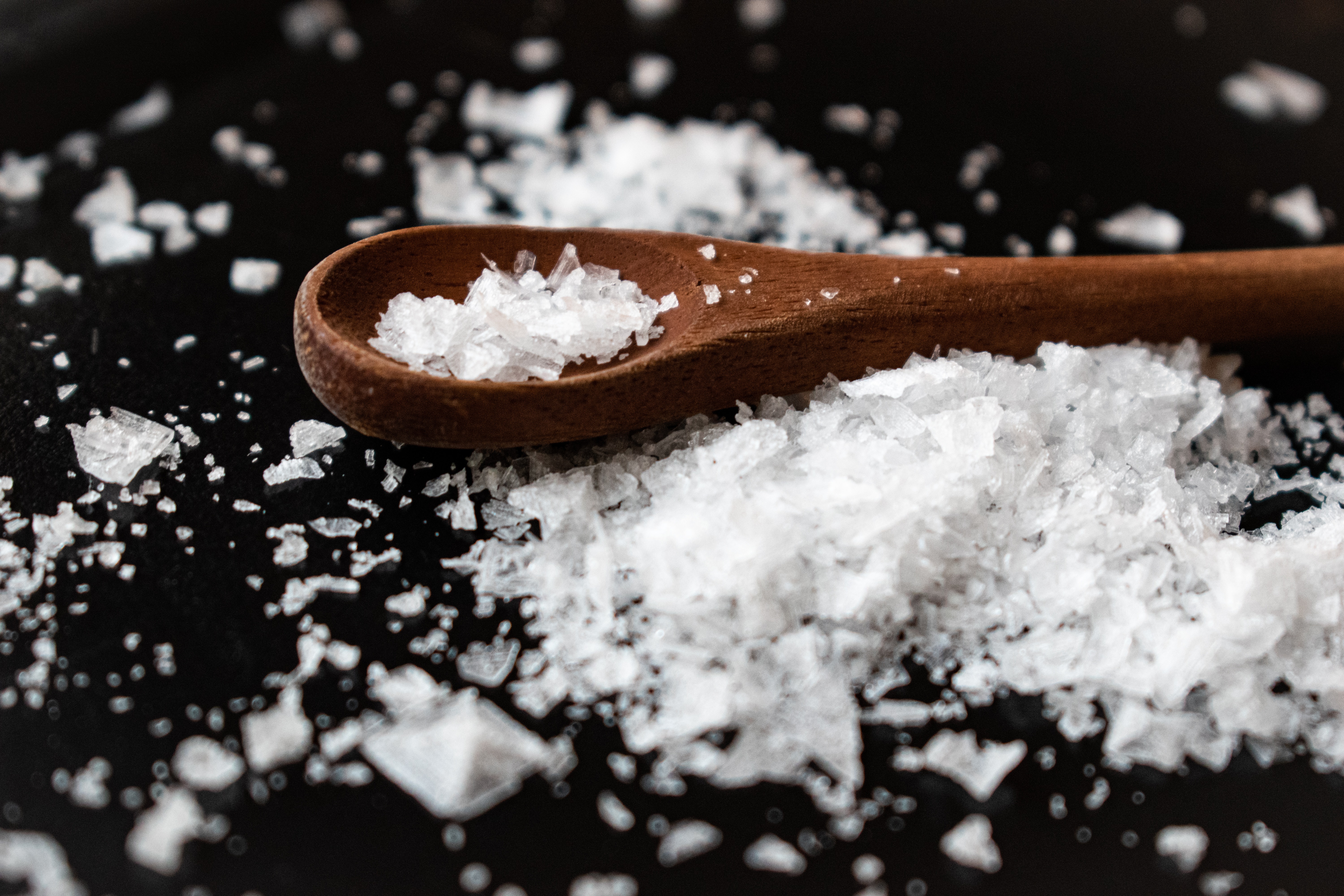 Usa este ingrediente de cocina para eliminar humedad de tus clósets y despensa