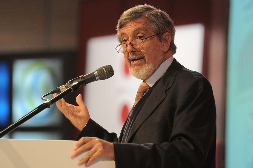 “Los jóvenes deben atreverse a participar en lo público”: Guillermo Perry