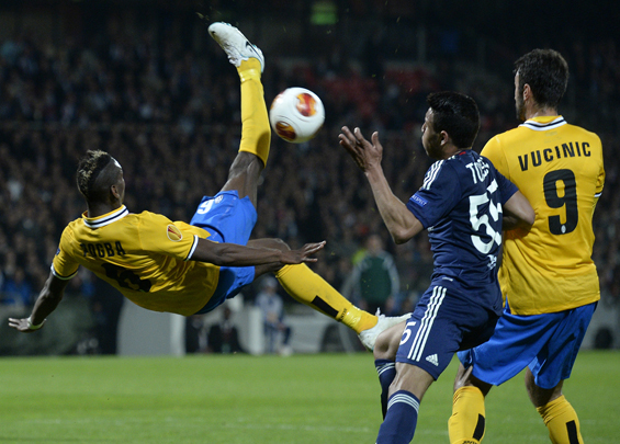 Juventus y Benfica se acercan a semifinales de la Europa League